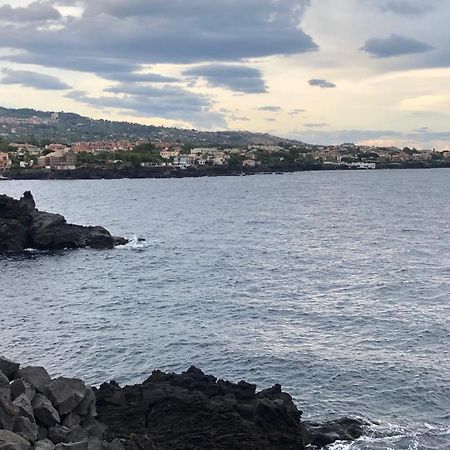 Le Tre Meraviglie A 200 M Dal Mare Catania Exterior photo